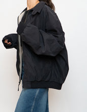Load image into Gallery viewer, Vintage x Made in Hong Kong x Black Weather Proof Windbreaker (XS-XL)