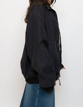 Load image into Gallery viewer, Vintage x Made in Hong Kong x Black Weather Proof Windbreaker (XS-XL)