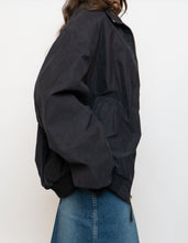 Load image into Gallery viewer, Vintage x Made in Hong Kong x Black Weather Proof Windbreaker (XS-XL)