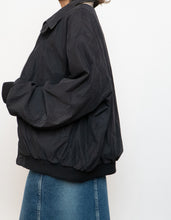 Load image into Gallery viewer, Vintage x Made in Hong Kong x Black Weather Proof Windbreaker (XS-XL)