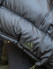 Load image into Gallery viewer, Vintage x ADIDAS Black, Army Green-lined Down Puffer Vest (S-L)