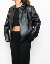 Load image into Gallery viewer, Vintage x Classic Black Leather Jacket (S-L)