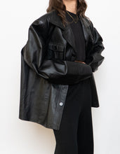 Load image into Gallery viewer, Vintage x Black Buttoned Oversized Leather Jacket (M-XL)