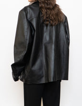 Load image into Gallery viewer, Vintage x Black Buttoned Oversized Leather Jacket (M-XL)