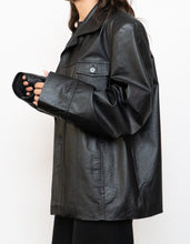 Load image into Gallery viewer, Vintage x Black Buttoned Oversized Leather Jacket (M-XL)