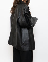 Load image into Gallery viewer, Vintage x Black Buttoned Oversized Leather Jacket (M-XL)