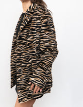 Load image into Gallery viewer, Vintage x Made in Korea x Tiger Velvet Belted Jacket (M, L)