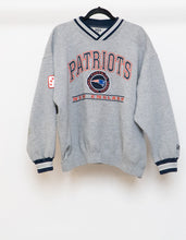 Load image into Gallery viewer, Vintage x PATRIOTS Grey &amp; Navy (L)