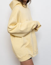 Load image into Gallery viewer, Vintage x RUSSELL Pale Yellow Hoodie (XL)