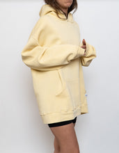 Load image into Gallery viewer, Vintage x RUSSELL Pale Yellow Hoodie (XL)