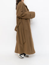 Load image into Gallery viewer, Vintage x Made in Canada x HARRY ROSEN Camel Wool &amp; Cashmere Coat (XS-L)