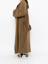 Load image into Gallery viewer, Vintage x Made in Canada x HARRY ROSEN Camel Wool &amp; Cashmere Coat (XS-L)