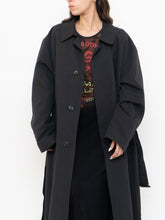 Load image into Gallery viewer, Vintage x Made in Canada x WEATHERMAN Black Trench (S-L)