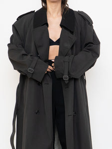 Vintage x Made in Canada x LONDON FOG Black Lined Trench  (42R)