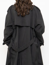 Load image into Gallery viewer, Vintage x Made in Canada x LONDON FOG Black Lined Trench  (42R)