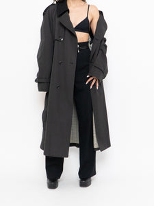 Vintage x Made in Canada x LONDON FOG Black Lined Trench  (42R)