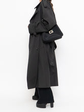 Load image into Gallery viewer, Vintage x Made in Canada x LONDON FOG Black Lined Trench  (42R)