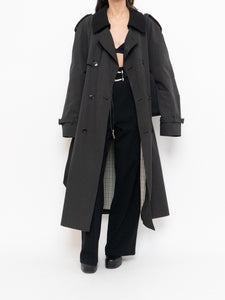 Vintage x Made in Canada x LONDON FOG Black Lined Trench  (42R)