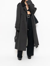 Load image into Gallery viewer, Vintage x Made in Canada x LONDON FOG Black Lined Trench  (42R)