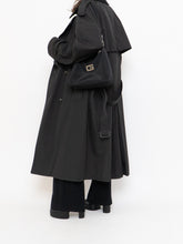 Load image into Gallery viewer, Vintage x Made in Canada x LONDON FOG Black Lined Trench  (42R)