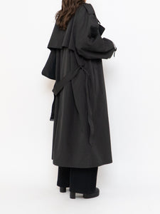 Vintage x Made in Canada x LONDON FOG Black Lined Trench  (42R)