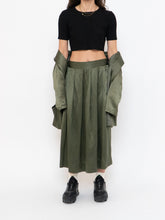 Load image into Gallery viewer, Vintage x Olive Green Pure Silk Set (L, XL)