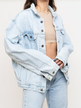 Load image into Gallery viewer, Vintage x LEVI&#39;S Lightwash Denim Jacket (S-L)