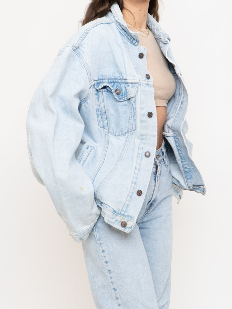 Vintage x LEVI'S Lightwash Denim Jacket (S-L)