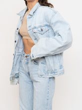 Load image into Gallery viewer, Vintage x LEVI&#39;S Lightwash Denim Jacket (S-L)