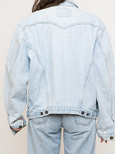 Load image into Gallery viewer, Vintage x LEVI&#39;S Lightwash Denim Jacket (S-L)