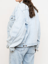 Load image into Gallery viewer, Vintage x LEVI&#39;S Lightwash Denim Jacket (S-L)