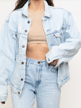 Load image into Gallery viewer, Vintage x LEVI&#39;S Lightwash Denim Jacket (S-L)