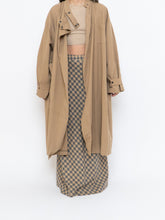 Load image into Gallery viewer, Modern x Beige Oversized Lightweight Jacket (Free Size)
