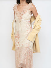 Load image into Gallery viewer, Vintage x Pale Yellow Floral Chiffon Dress (M, L)