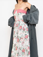 Load image into Gallery viewer, Vintage x Made in Great Britain x Strapless Rose Patterned Dress (XS, S)