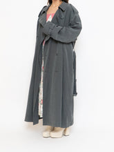 Load image into Gallery viewer, Vintage x Dark Green/Grey Soft Faux-Suede Trench (M-XL)