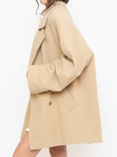 Load image into Gallery viewer, Vintage x Made in UK x MARKS AND SPENCER Soft Pure Wool Beige Coat (XS-XL)