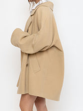 Load image into Gallery viewer, Vintage x Made in UK x MARKS AND SPENCER Soft Pure Wool Beige Coat (XS-XL)