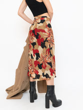 Load image into Gallery viewer, Vintage x Made in Canada x Red Floral Camouflage Patterned Midi Skirt (XS, S)