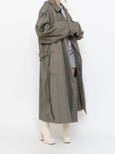 Load image into Gallery viewer, Vintage x Made in Canada x AQUASCUTUM OF LONDON Neutral Trench Coat (S-XL)