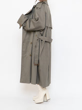 Load image into Gallery viewer, Vintage x Made in Canada x AQUASCUTUM OF LONDON Neutral Trench Coat (S-XL)
