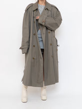 Load image into Gallery viewer, Vintage x Made in Canada x AQUASCUTUM OF LONDON Neutral Trench Coat (S-XL)