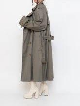 Load image into Gallery viewer, Vintage x Made in Canada x AQUASCUTUM OF LONDON Neutral Trench Coat (S-XL)