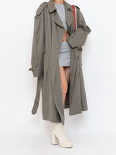 Load image into Gallery viewer, Vintage x Made in Canada x AQUASCUTUM OF LONDON Neutral Trench Coat (S-XL)