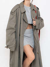 Load image into Gallery viewer, Vintage x Made in Canada x AQUASCUTUM OF LONDON Neutral Trench Coat (S-XL)
