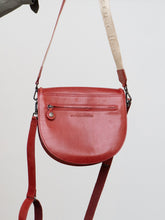 Load image into Gallery viewer, AUNTS &amp; UNCLES x Red Leather Shoulder Purse