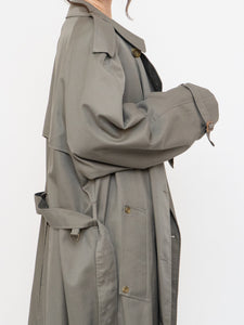 Vintage x Made in Canada x AQUASCUTUM OF LONDON Neutral Trench Coat (S-XL)