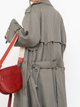 Load image into Gallery viewer, Vintage x Made in Canada x AQUASCUTUM OF LONDON Neutral Trench Coat (S-XL)