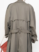 Load image into Gallery viewer, Vintage x Made in Canada x AQUASCUTUM OF LONDON Neutral Trench Coat (S-XL)