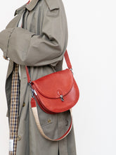 Load image into Gallery viewer, AUNTS &amp; UNCLES x Red Leather Shoulder Purse